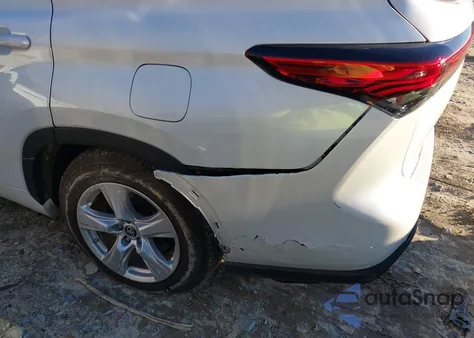 2023 Toyota Highlander Le z USA, uszkodzony, nr VIN 5TDKDRAH0PS505047